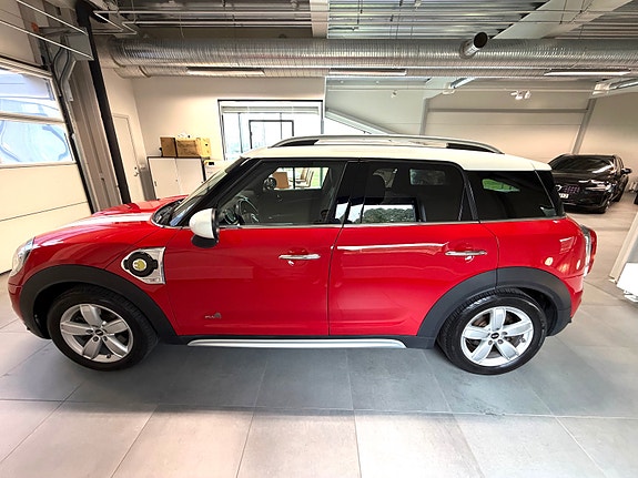 MINI Countryman Cooper SE 3 of 16