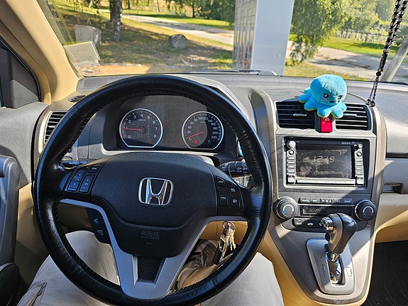 Honda CR-V 2 of 11