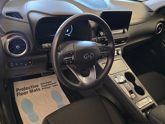 Hyundai Kona 17 of 30
