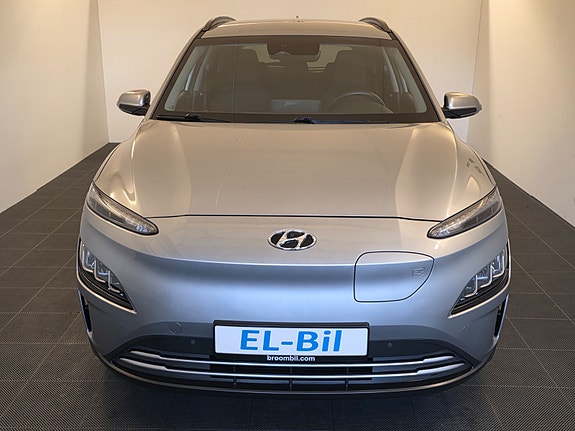 Hyundai Kona 2 of 30