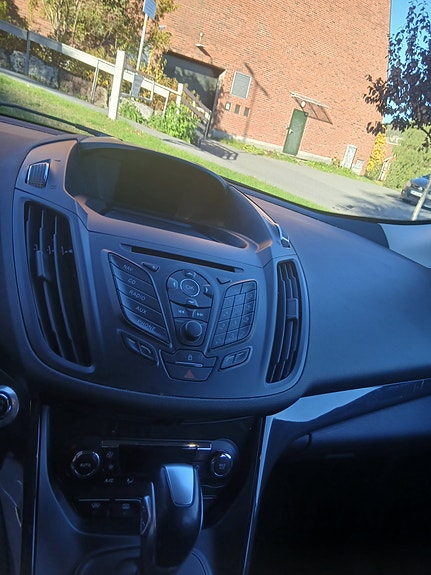Ford Kuga 13 of 15