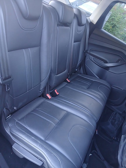 Ford Kuga 2 of 15