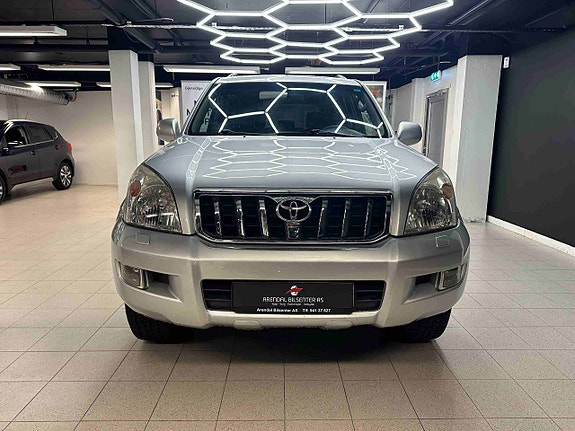Toyota Land Cruiser 2 of 30