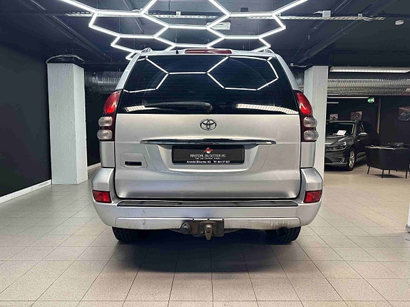 Toyota Land Cruiser 6 of 30