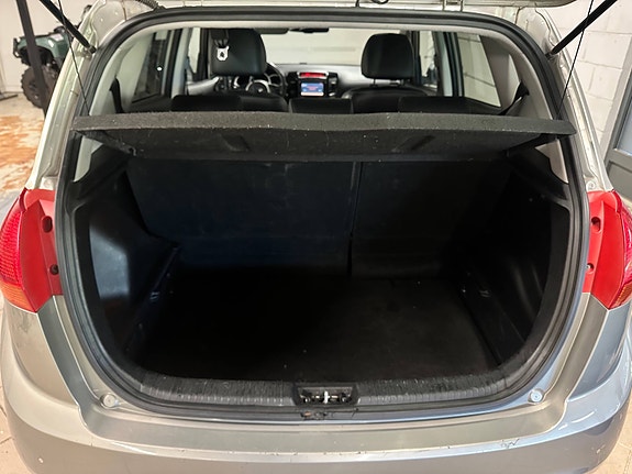 Kia Venga 7 of 22