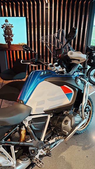 BMW R 1250 GS Adventure 4 of 11
