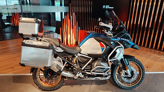 BMW R 1250 GS Adventure 2 of 11