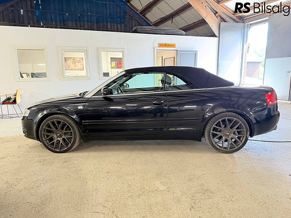 Audi A4 17 of 30
