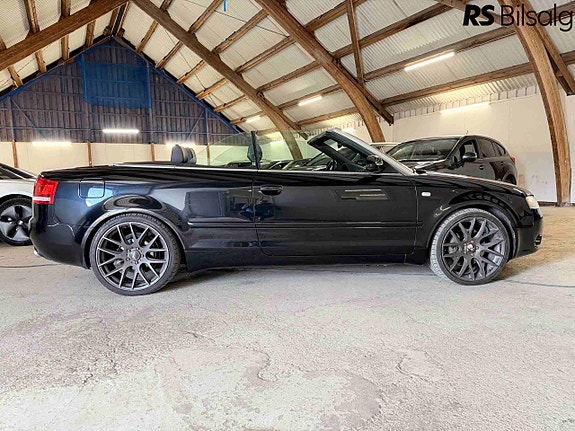 Audi A4 9 of 30