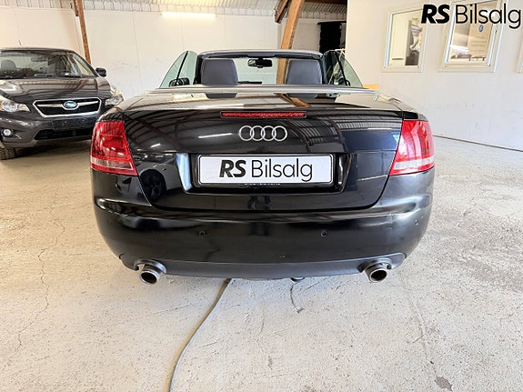 Audi A4 12 of 30