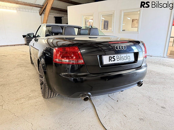 Audi A4 14 of 30