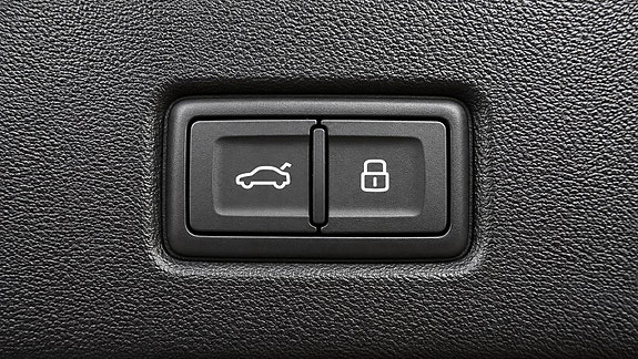 Audi Q4 e-tron 8 of 30