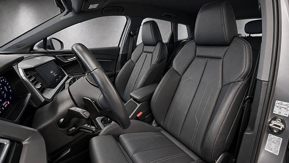 Audi Q4 e-tron 10 of 30
