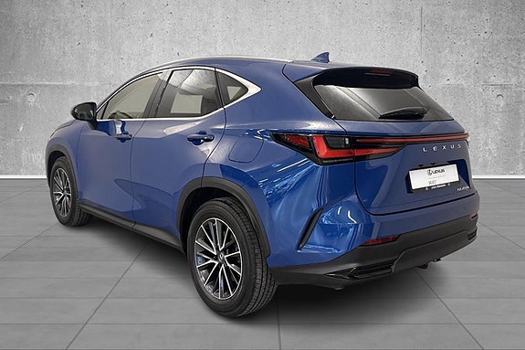 Lexus NX450h 3 of 20