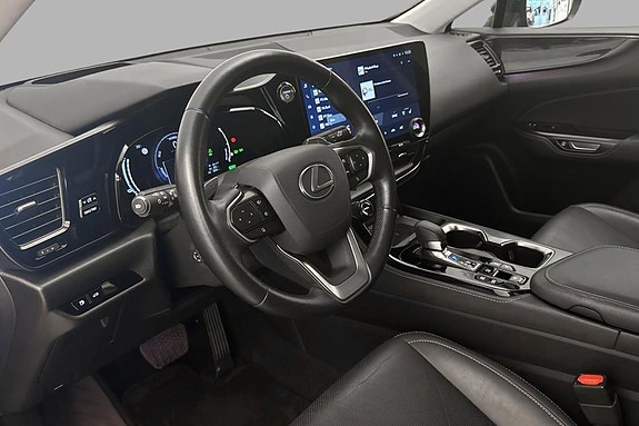 Lexus NX450h 9 of 20