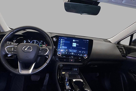 Lexus NX450h 10 of 20