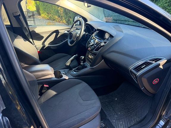 Ford Focus 7 of 11