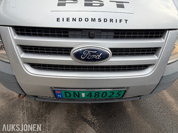 Ford Transit 9 of 30