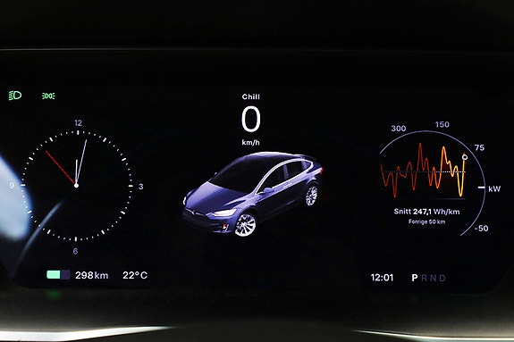 Tesla Model X 18 of 27
