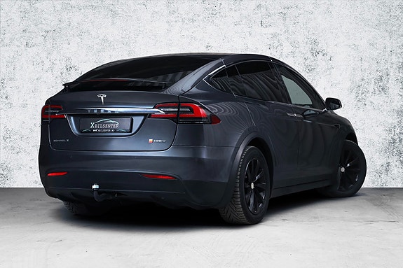 Tesla Model X 2 of 27