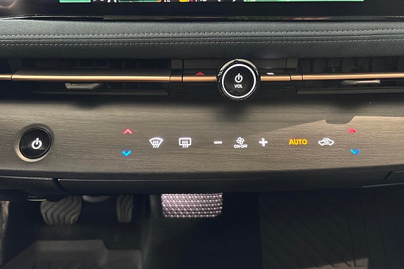 Nissan Ariya 15 of 26