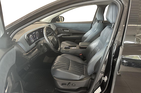 Nissan Ariya 8 of 26