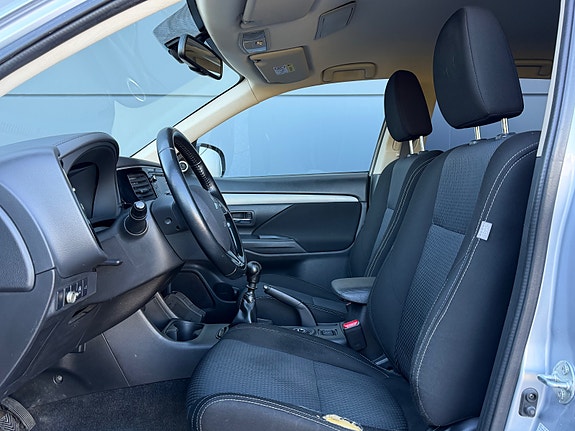 Mitsubishi Outlander 15 of 30