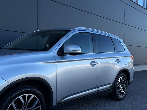 Mitsubishi Outlander 4 of 30