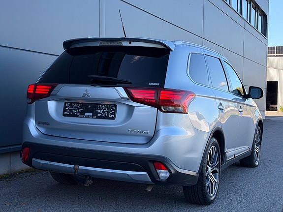 Mitsubishi Outlander 10 of 30