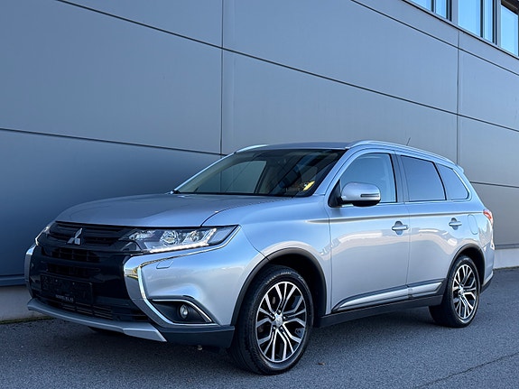 Mitsubishi Outlander 3 of 30