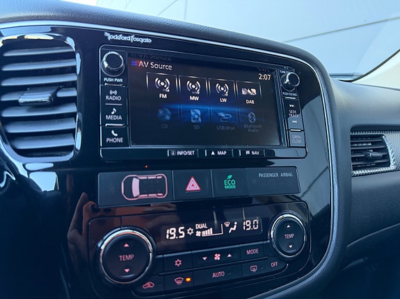 Mitsubishi Outlander 26 of 30