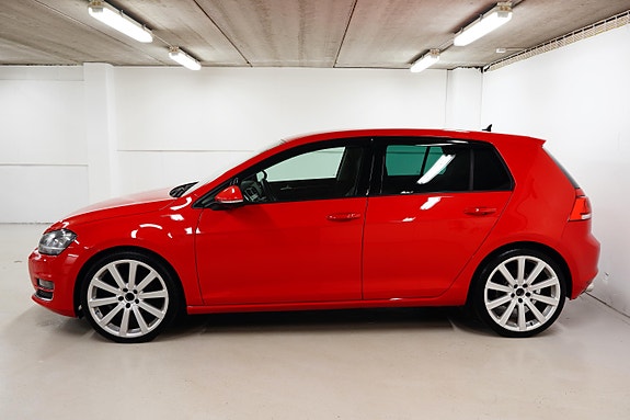 Volkswagen Golf VII 2 of 28