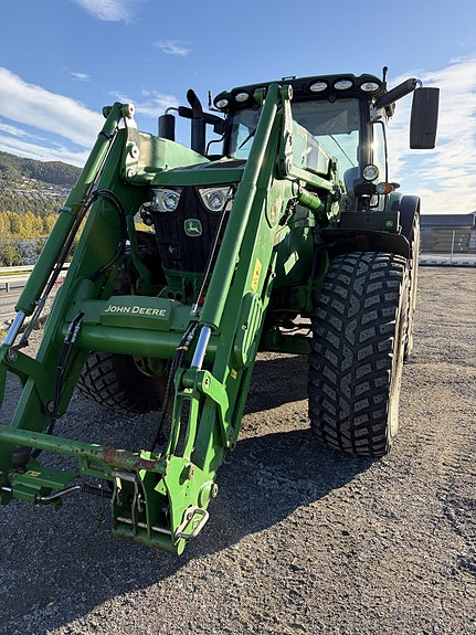 John Deere 6155R 50 KM 3 of 13