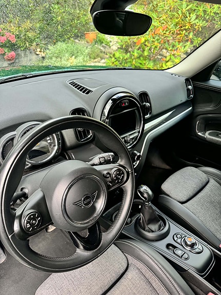 MINI Countryman Cooper SE 17 of 21