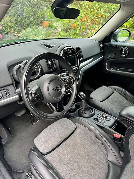 MINI Countryman Cooper SE 18 of 21