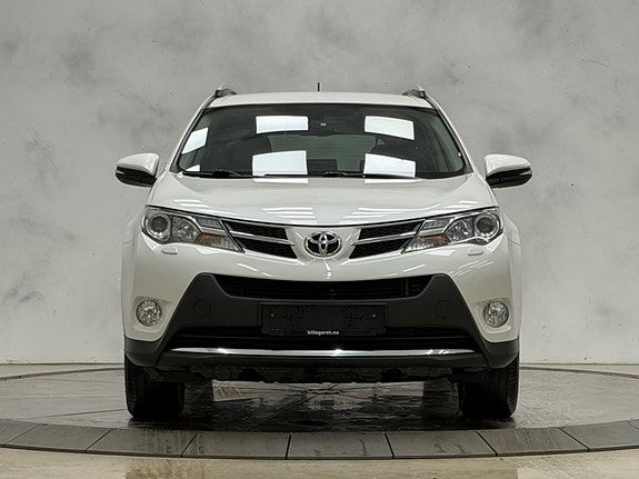 Toyota RAV4 3 of 30