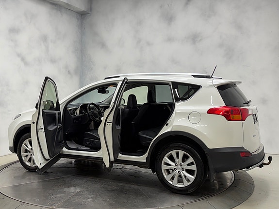 Toyota RAV4 14 of 30