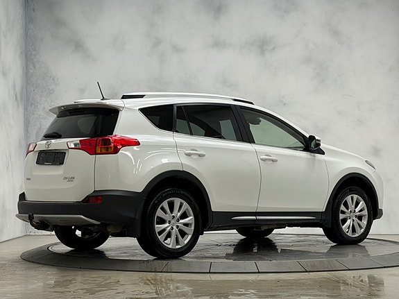 Toyota RAV4 7 of 30