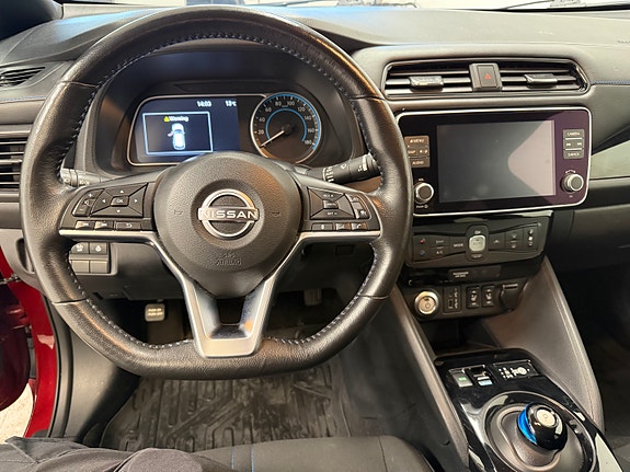 Nissan Leaf 16 of 25