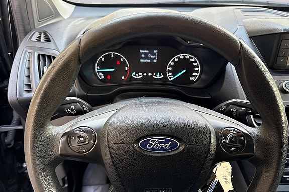 Ford Transit Connect 8 of 17