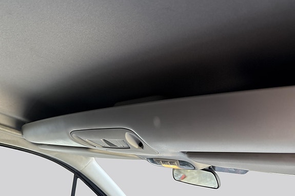 Ford Transit Connect 17 of 17