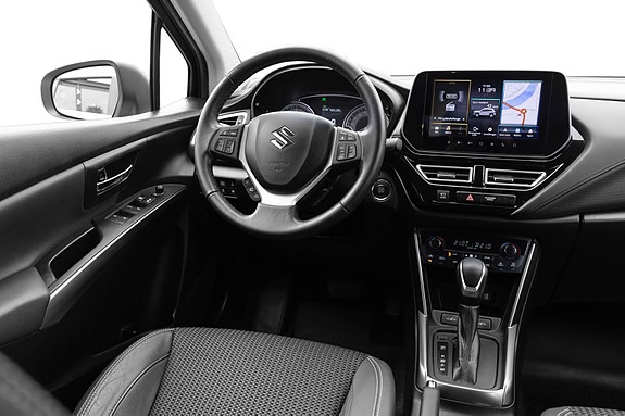 Suzuki S-Cross 27 of 27