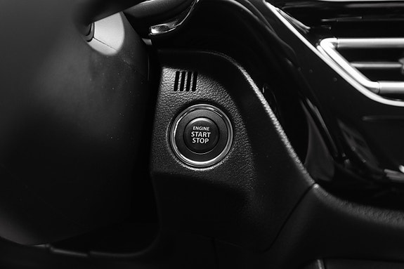 Suzuki S-Cross 18 of 27