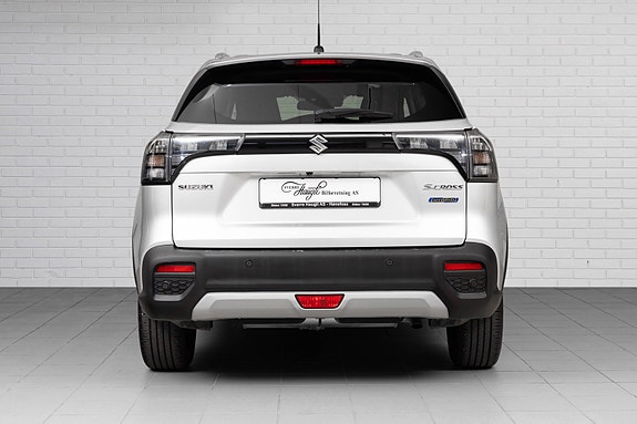 Suzuki S-Cross 7 of 27