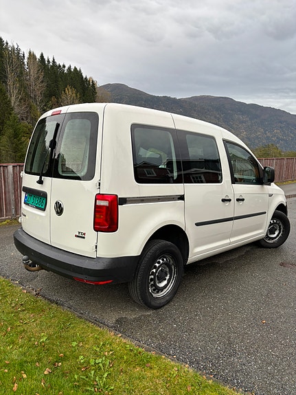 Volkswagen Caddy 3 of 8