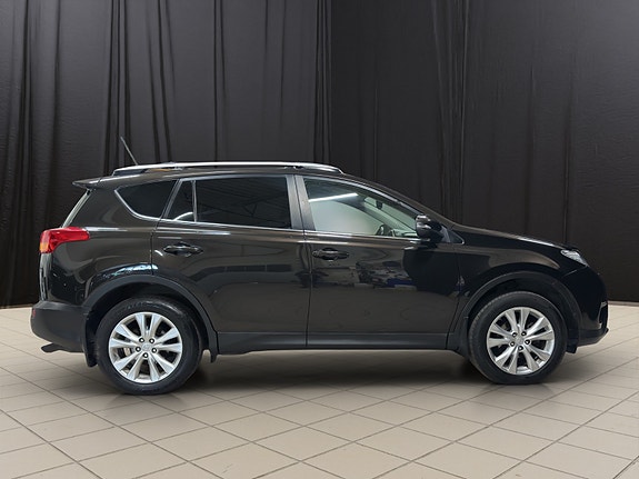 Toyota RAV4 6 of 26