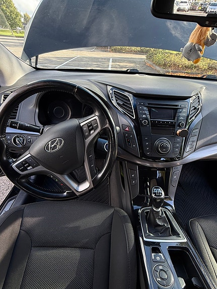 Hyundai i40 8 of 16