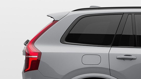 Volvo XC90 15 of 28