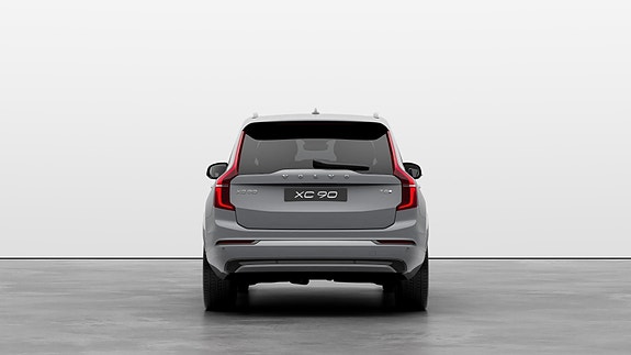 Volvo XC90 5 of 28