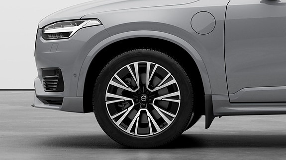 Volvo XC90 14 of 28